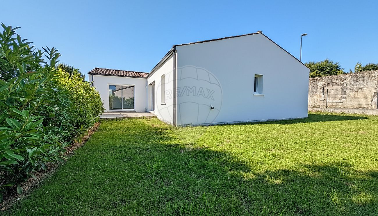Maison 105 m² · à Les Mathes · 105 m² · 349 000 €/mois