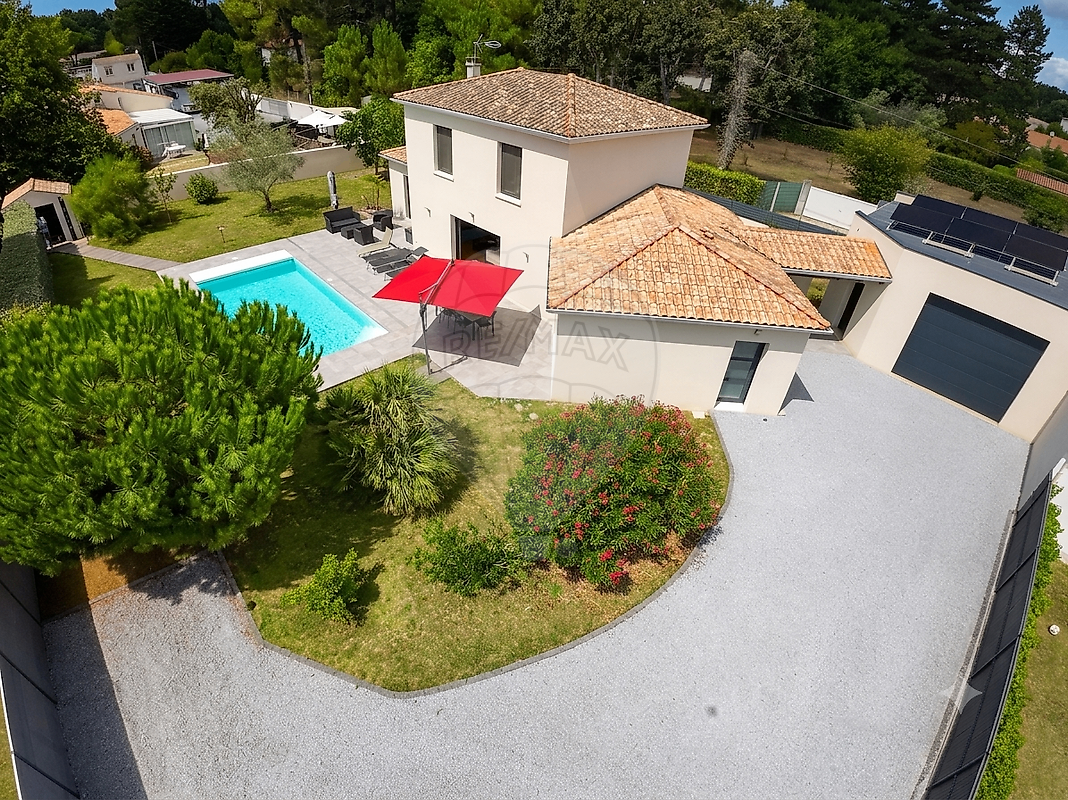 Maison 4 pièces 164 m² · à Les Mathes · 164 m² · 700 000 €