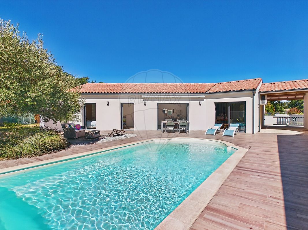 Maison 142 m² · à Breuillet · 142 m² · 649 000 €