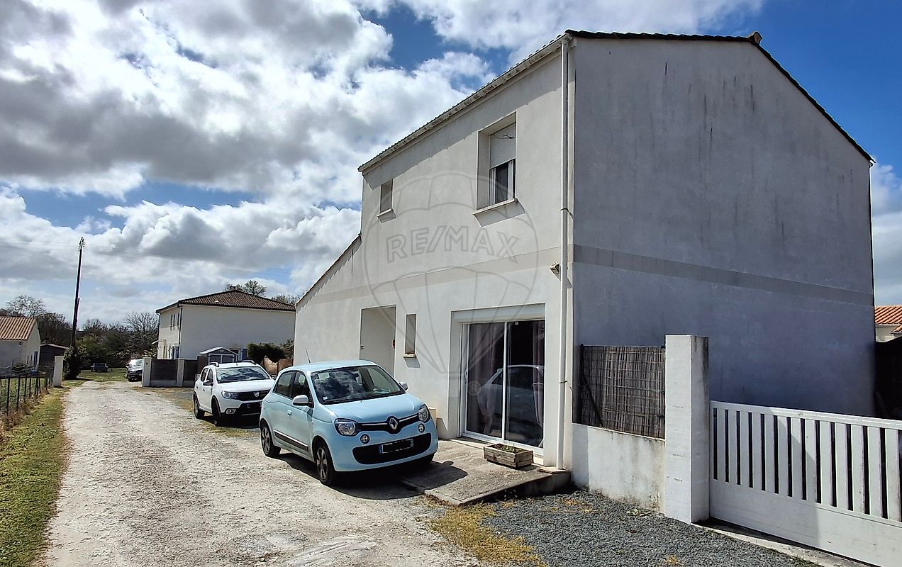 Maison 5 pièces 123 m² · à Semussac · 123 m² · 251 000 €