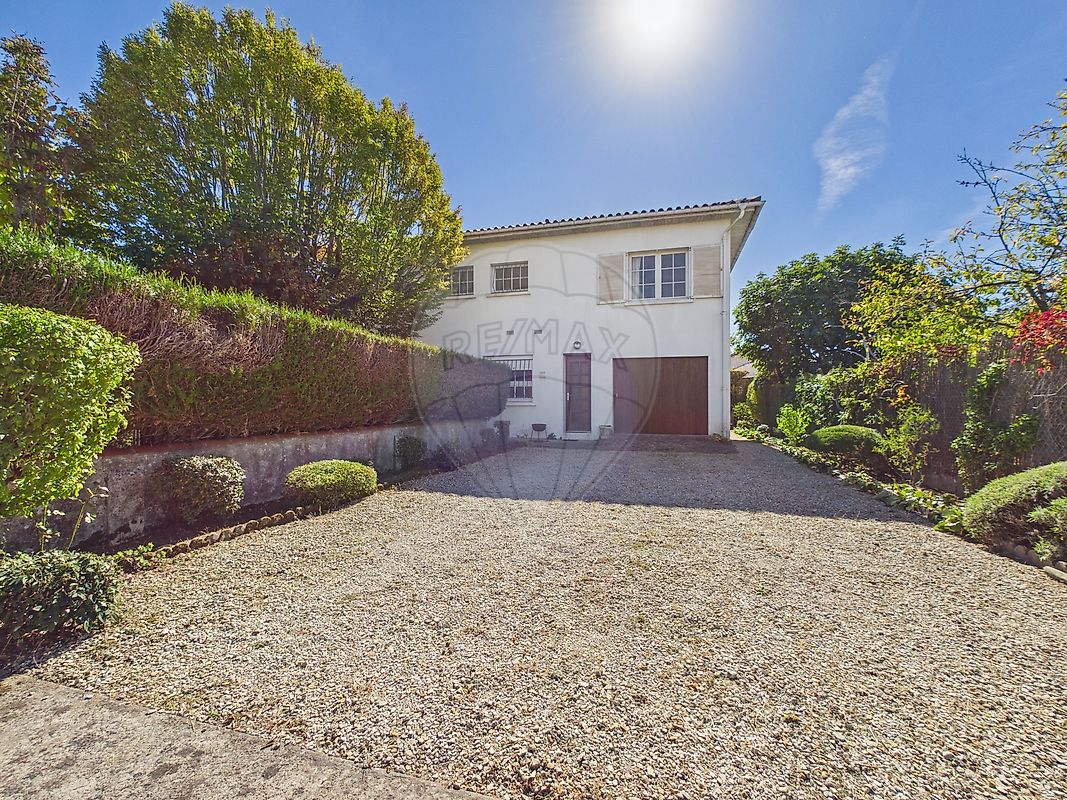Maison 155 m² · à Royan · 155 m² · 275 000 €