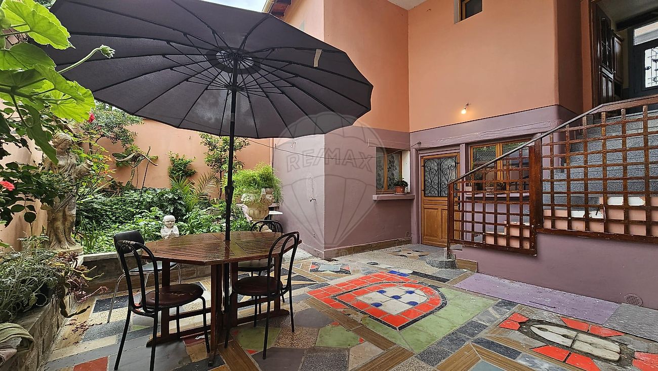 Maison 9 pièces 171 m² · à Saint-Denis · 171 m² · 321 000 €