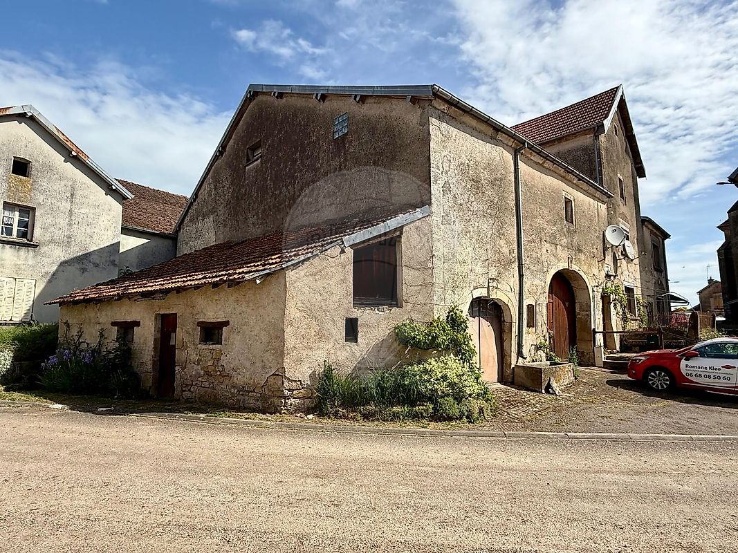 Maison 4 pièces 110 m² · à Villers-lès-Luxeuil · 110 m² · 44 000 €