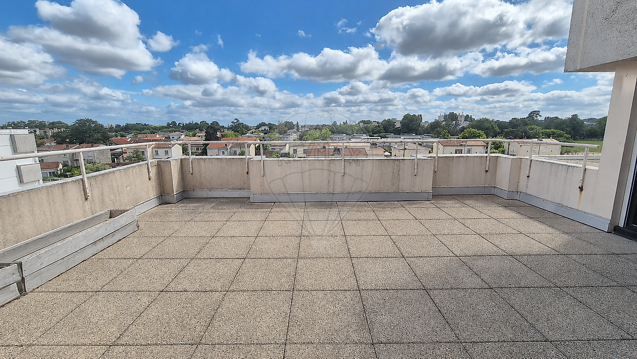 Appartement 3 pièces 96 m² · à Mérignac · 96 m² · 229 000 €