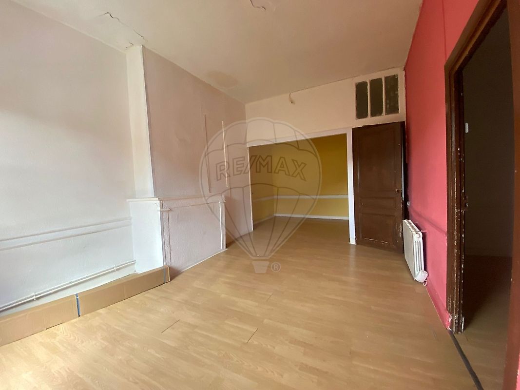 Immeuble à vendre - Saint-Bonnet-le-Château 42380