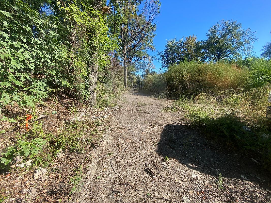 Terrain à vendre, 700 m² - Saint-Chamond 42400