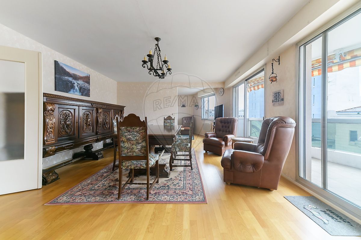 Appartement 5 pièces 107 m² · à Vichy · 107 m² · 398 000 €