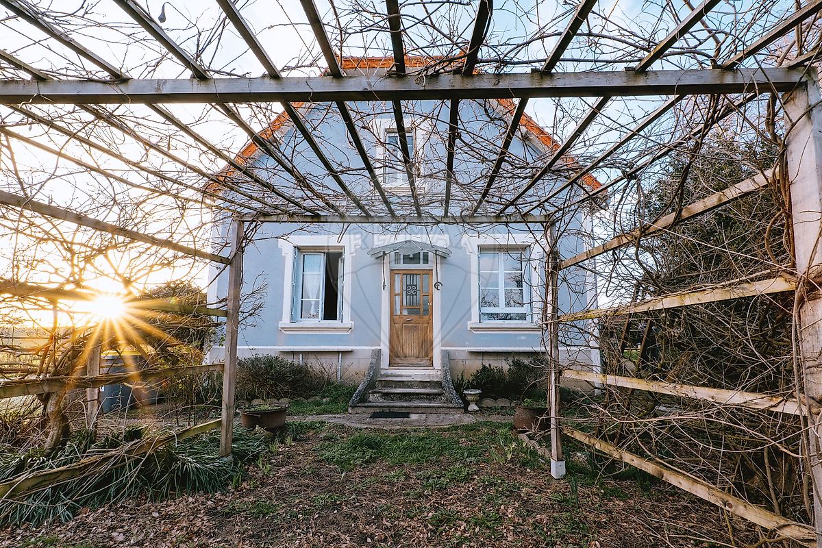 Maison 17 pièces 125 m² · à Verneuil-en-Bourbonnais · 125 m² · 123 000 €