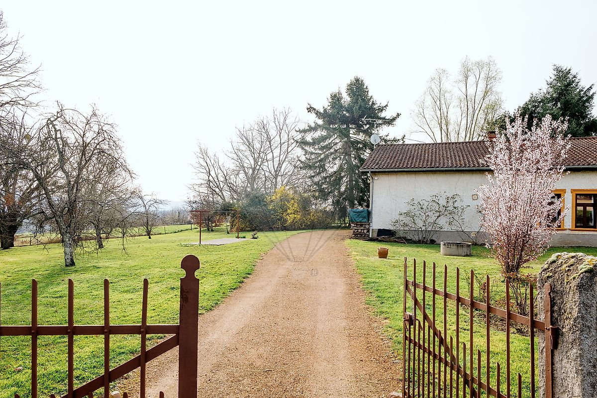 Maison 17 pièces 110 m² · à Mons · 110 m² · 235 000 €
