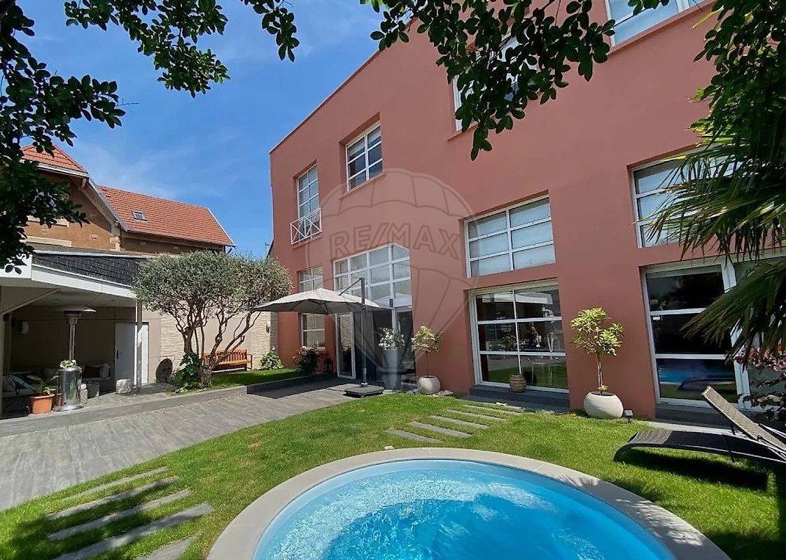 Appartement 16 pièces 335 m² · à Vichy · 335 m² · 627 000 €