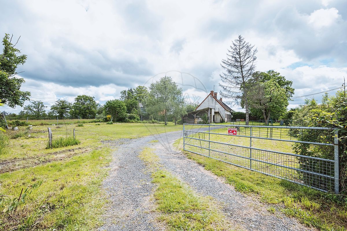 Maison 4 pièces 105 m² · à Louroux-de-Beaune · 105 m² · 108 000 €