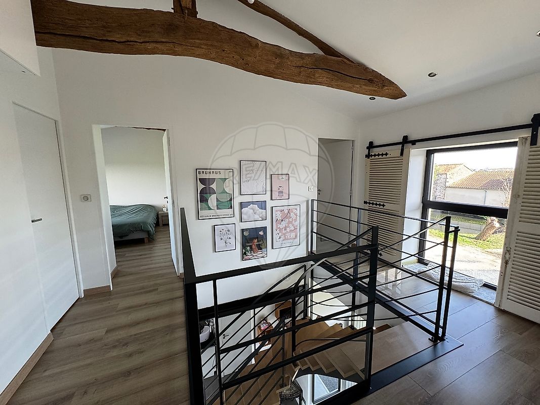 Maison 6 pièces 115 m² · à Le Loroux-Bottereau · 115 m² · 327 000 €