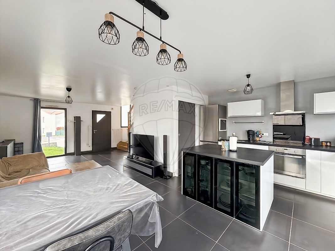Maison 5 pièces 87 m² · à Divatte-sur-Loire · 87 m² · 260 000 €