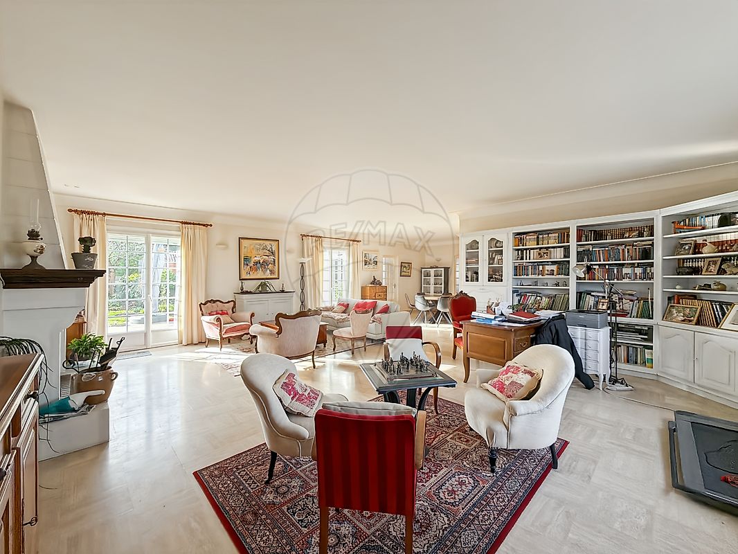 Maison 4 pièces 211 m² · à La Plaine-sur-Mer · 211 m² · 684 320 €