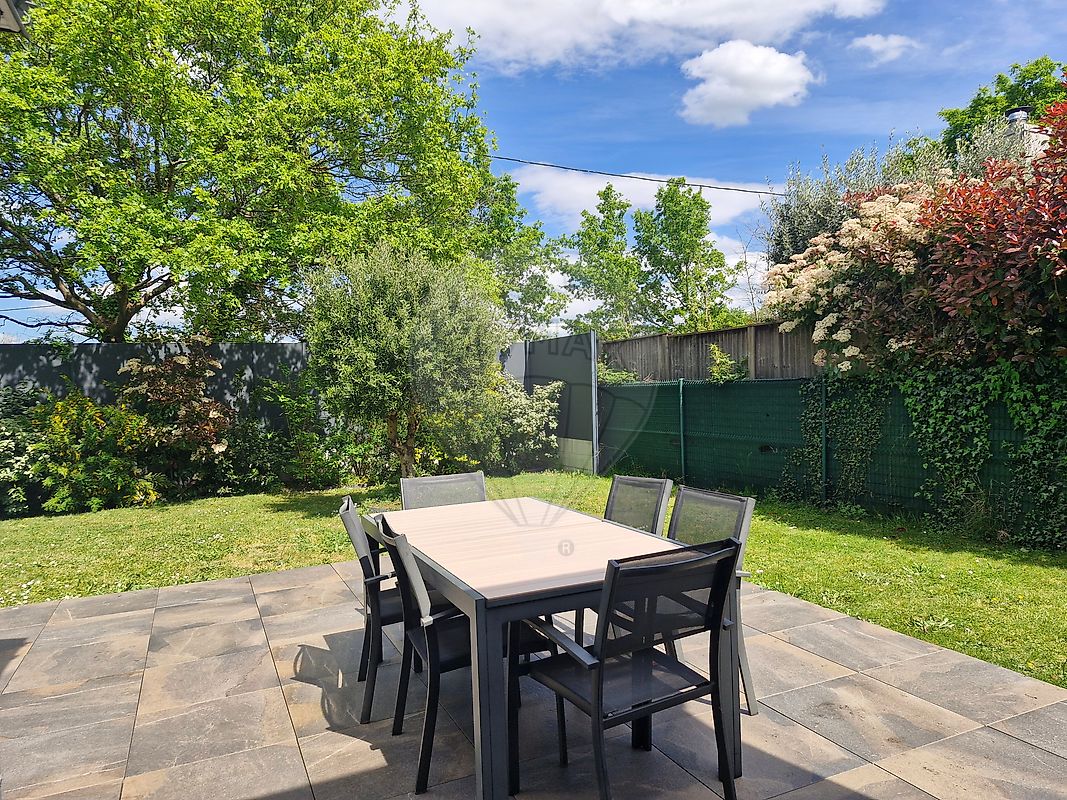 Maison 200 m² · à Carquefou · 200 m² · 545 000 €