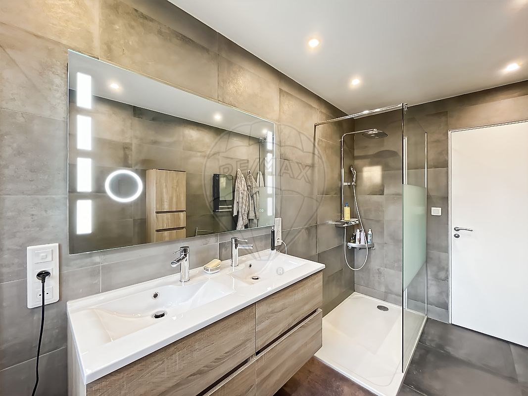 Maison 180 m² · à Sucé-sur-Erdre · 180 m² · 640 000 €