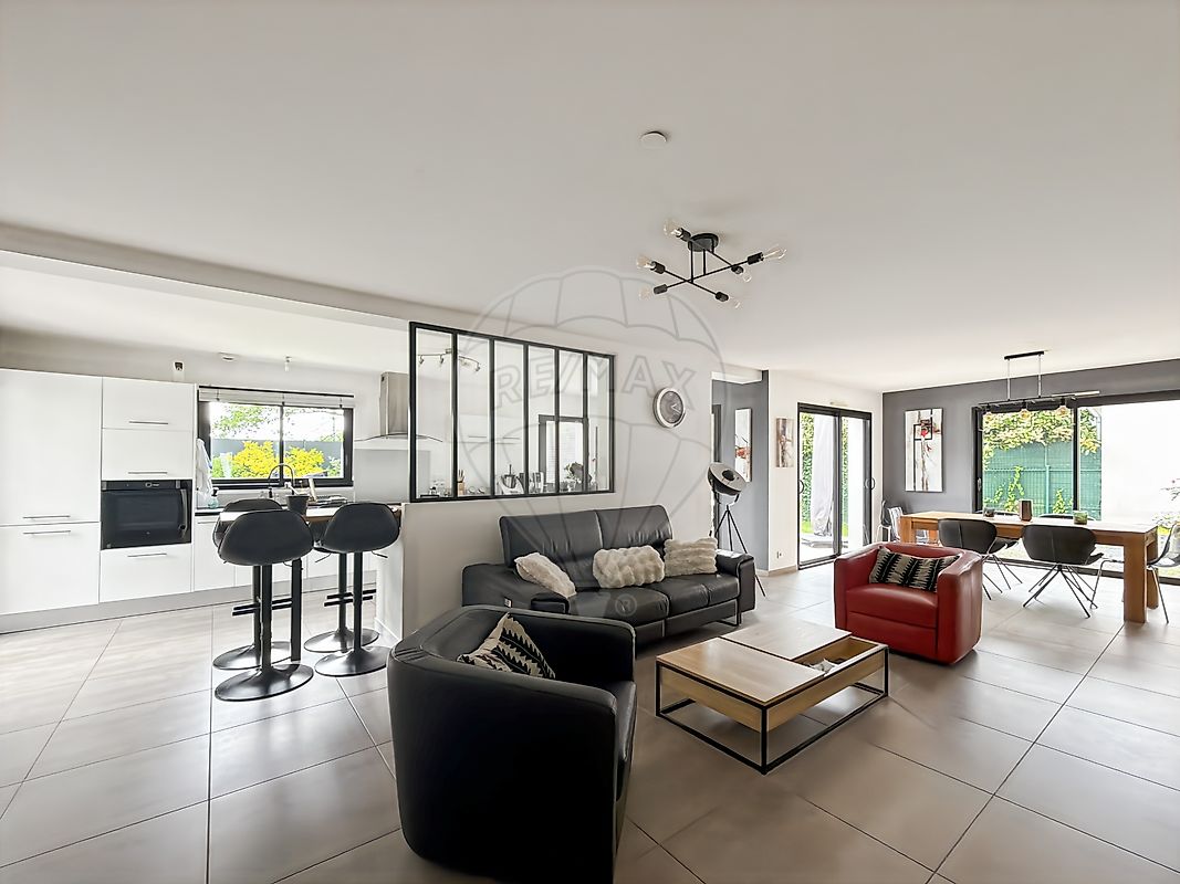 Maison 200 m² · à Carquefou · 200 m² · 545 000 €
