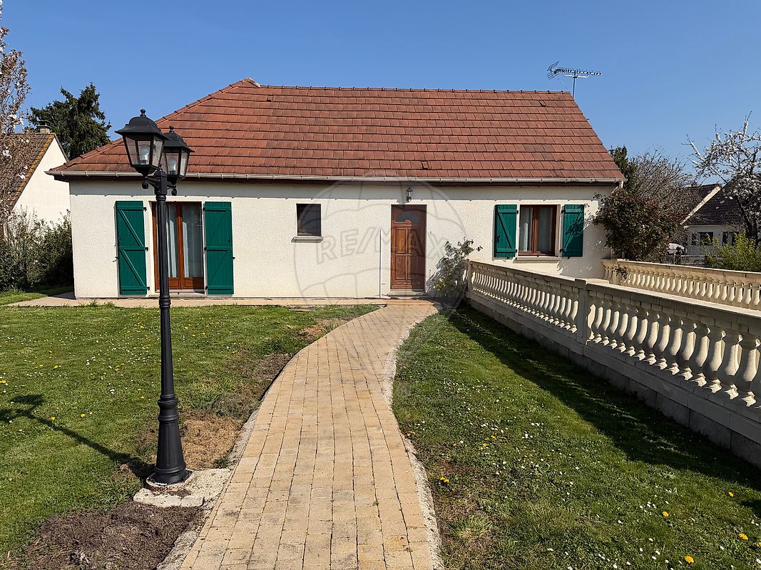 Maison 4 pièces 95 m² · à Villeblevin · 95 m² · 195 000 €
