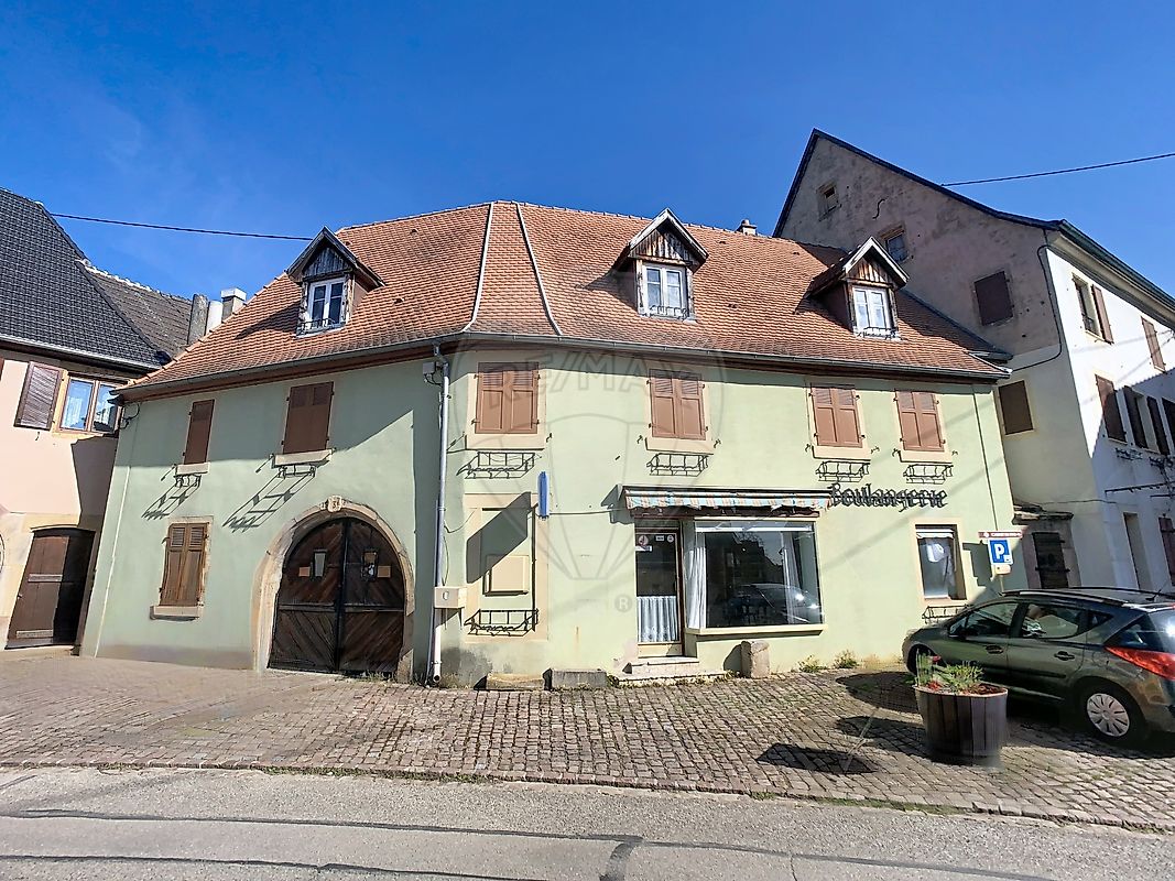 Immeuble 5 pièces 230 m² · à Westhalten · 230 m² · 140 000 €