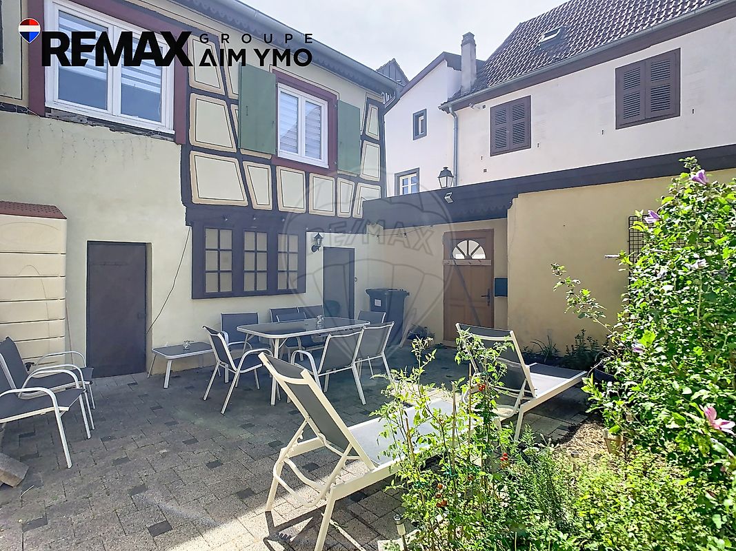 Maison 7 pièces 172 m² · à Wintzenheim · 172 m² · 180 000 €