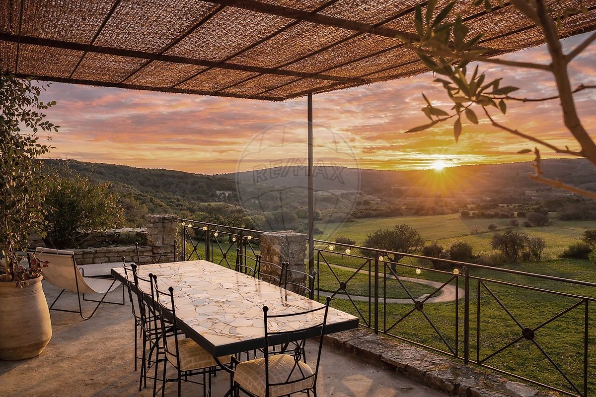 Maison 5 pièces 203 m² · à Murs · 203 m² · 795 000 €