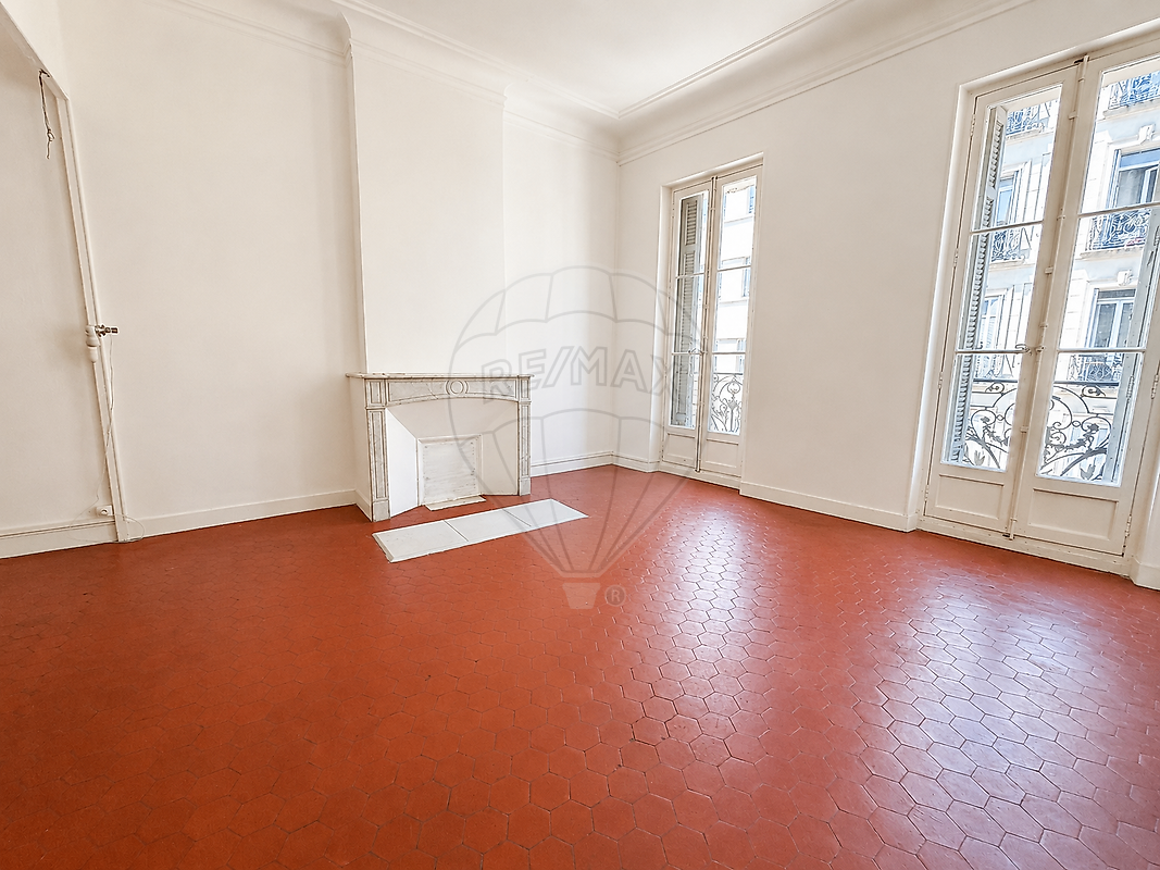 Appartement 93 m² · à Marseille 4ème · 93 m² · 239 200 €