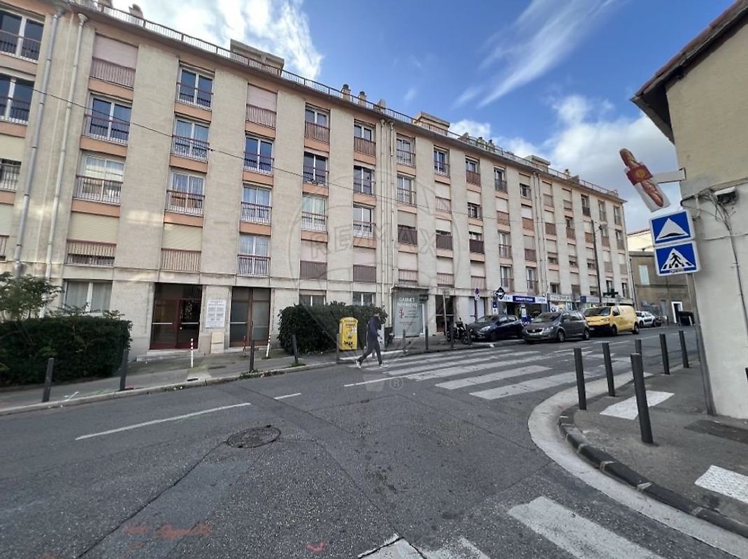 Appartement 1 pièce 43 m² · à Marseille 4ème · 43 m² · 135 000 €