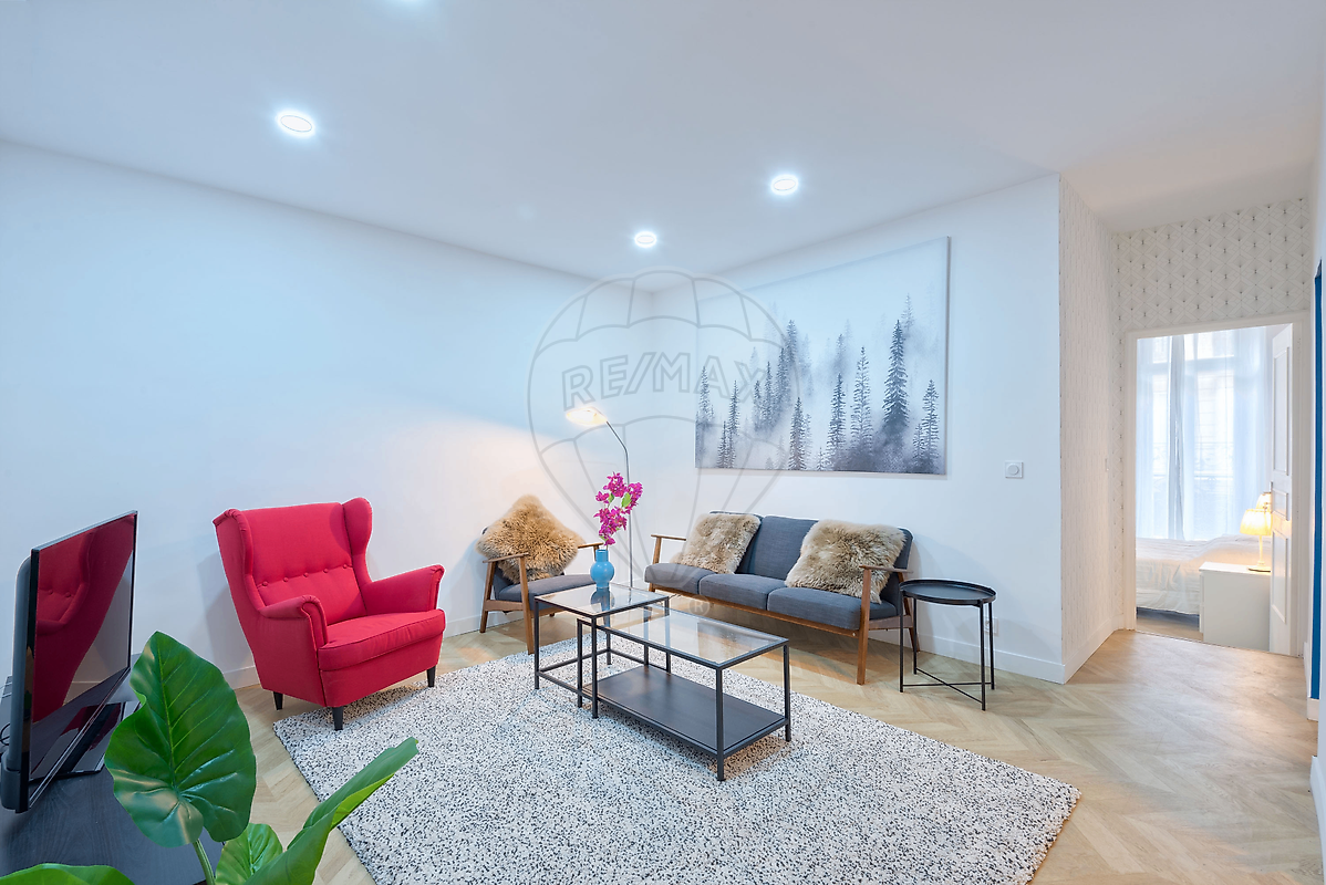 Appartement 138 m² · à Marseille 6ème · 138 m² · 750 €