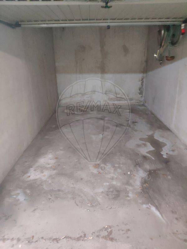 Stationnement à louer - Aix-en-Provence · 15 m² · 157 €