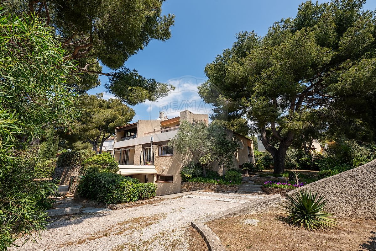 Maison 237 m² · à Carry-le-Rouet · 237 m² · 850 000 €