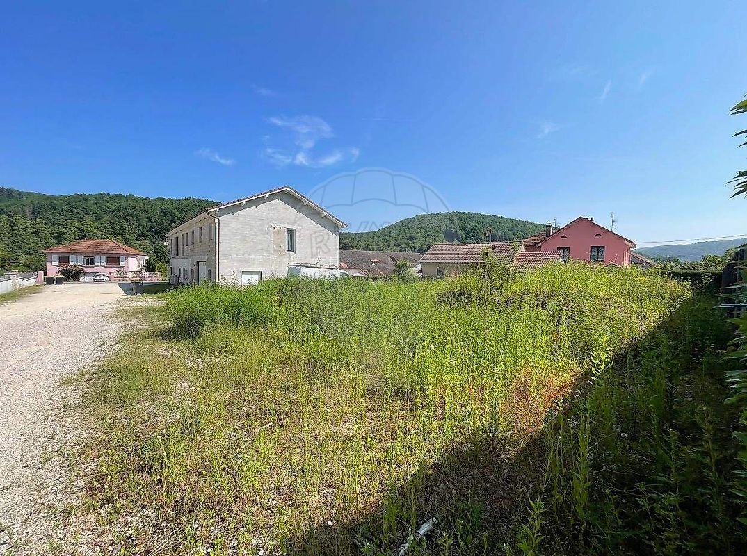 Terrain à vendre - Pont-de-Roide-Vermondans · 45 000 €