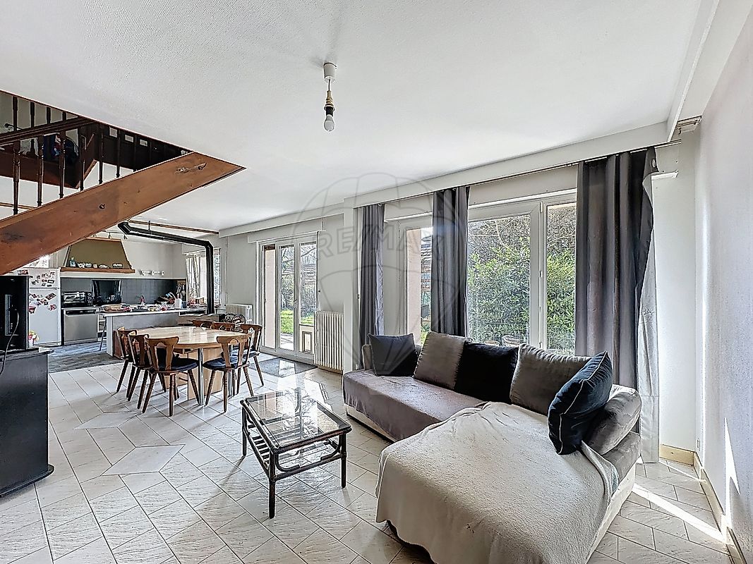 Maison 8 pièces 200 m² · à Voujeaucourt · 200 m² · 274 000 €