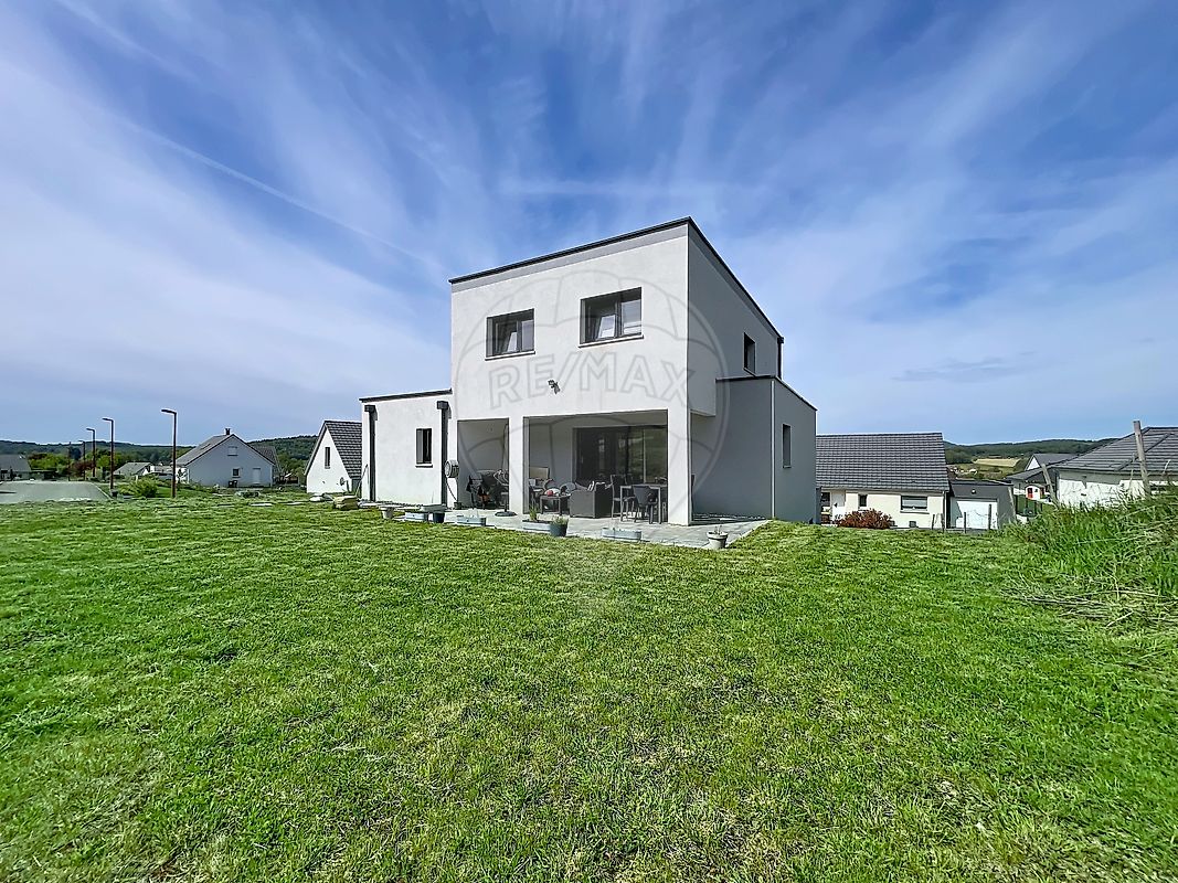 Maison 6 pièces 132 m² · à Luze · 132 m² · 358 000 €