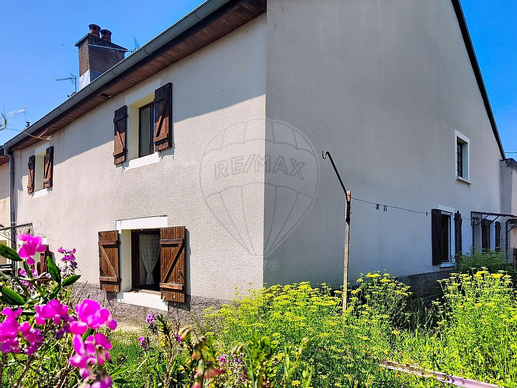 Maison 220 m² · à Dampierre-sur-le-Doubs · 220 m² · 74 900 €