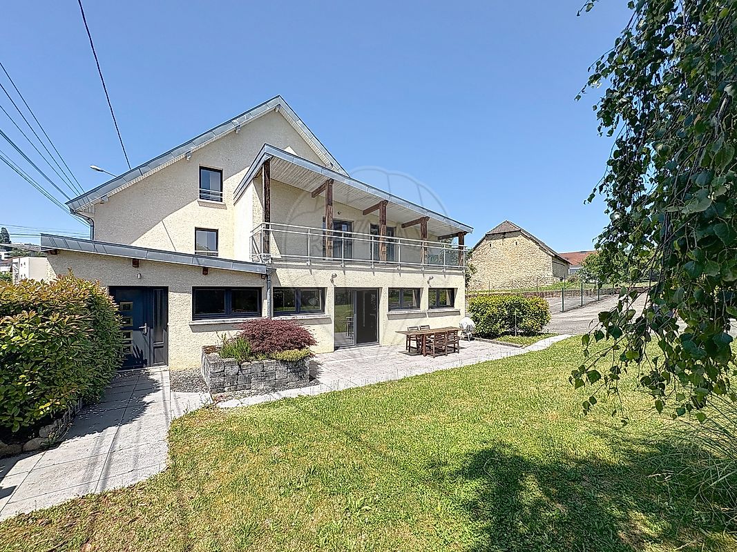 Appartement 178 m² · à Étupes · 178 m² · 219 000 €