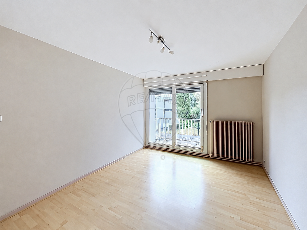 Appartement 75 m² · à Montbéliard · 75 m² · 77 000 €