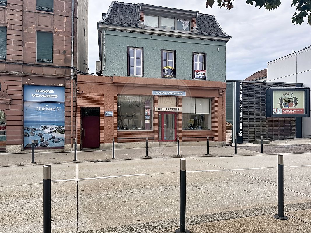 Immeuble 3 pièces 242 m² · à Montbéliard · 242 m² · 327 000 €