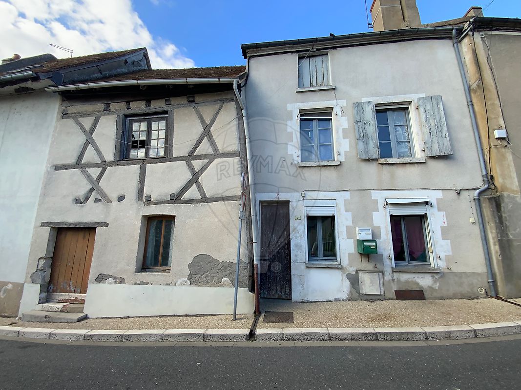 Maison 4 pièces 126 m² · à Bonny-sur-Loire · 126 m² · 54 000 €