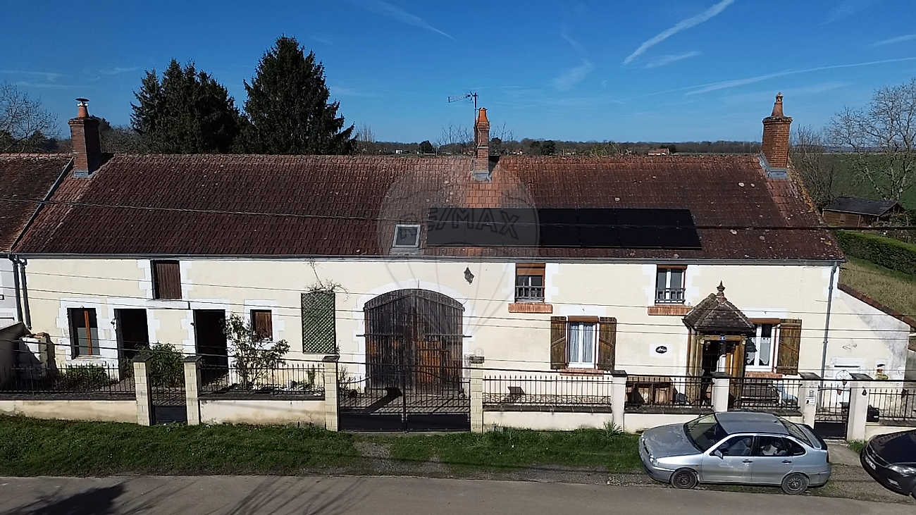 Maison 5 pièces 151 m² · à Herry · 151 m² · 156 000 €