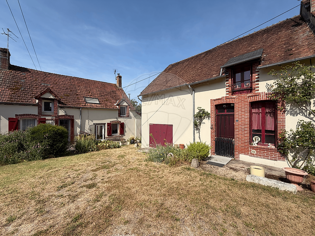 Maison 6 pièces 220 m² · à Bannay · 220 m² · 185 000 €