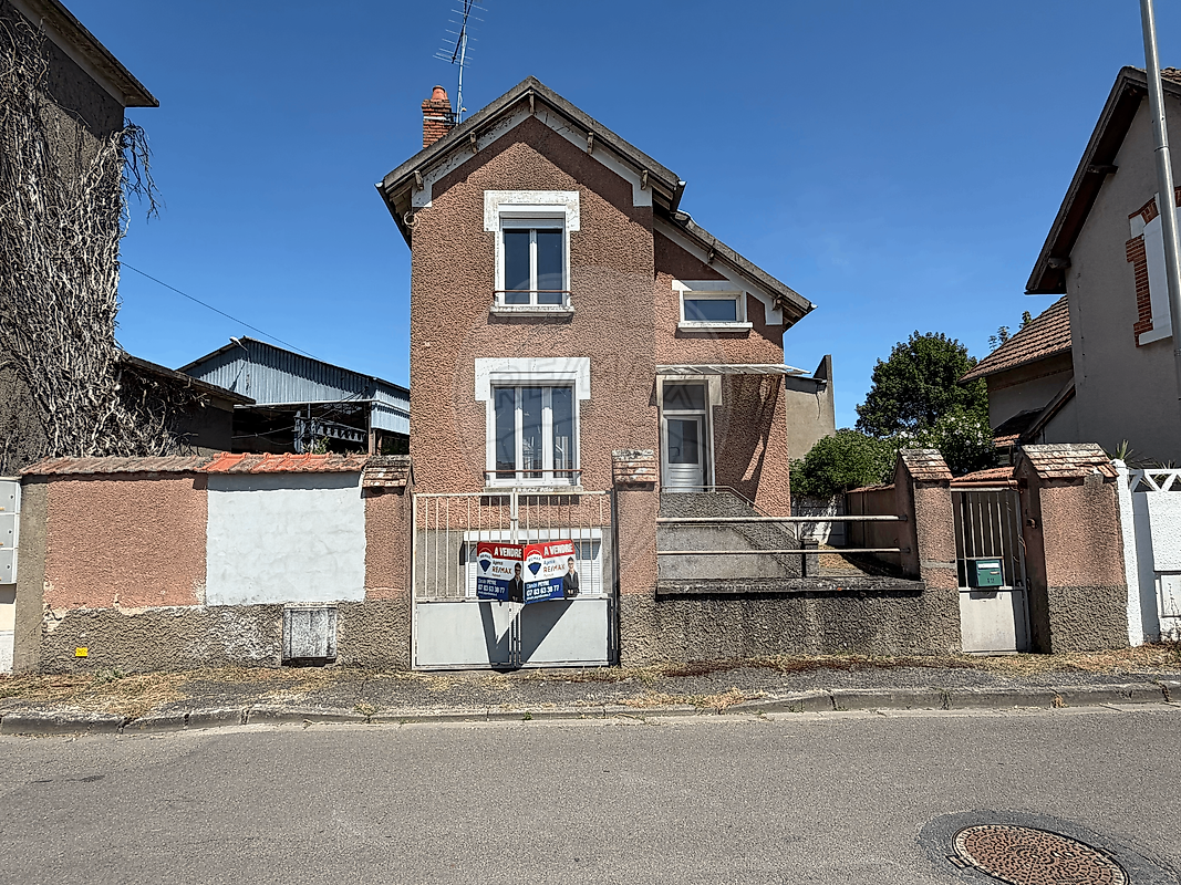 Maison 81 m² · à Cosne-Cours-sur-Loire · 81 m² · 34 900 €