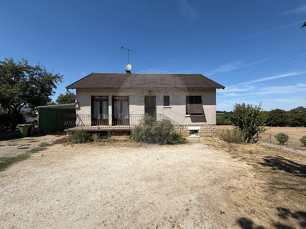 Maison 8 pièces 131 m² · à Saint-Vérain · 131 m² · 113 400 €