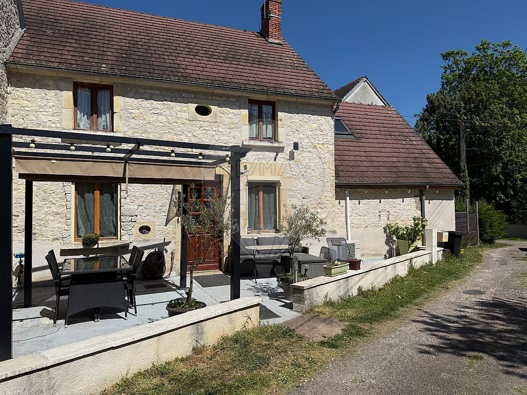 Maison 4 pièces 100 m² · à Alligny-Cosne · 100 m² · 114 900 €