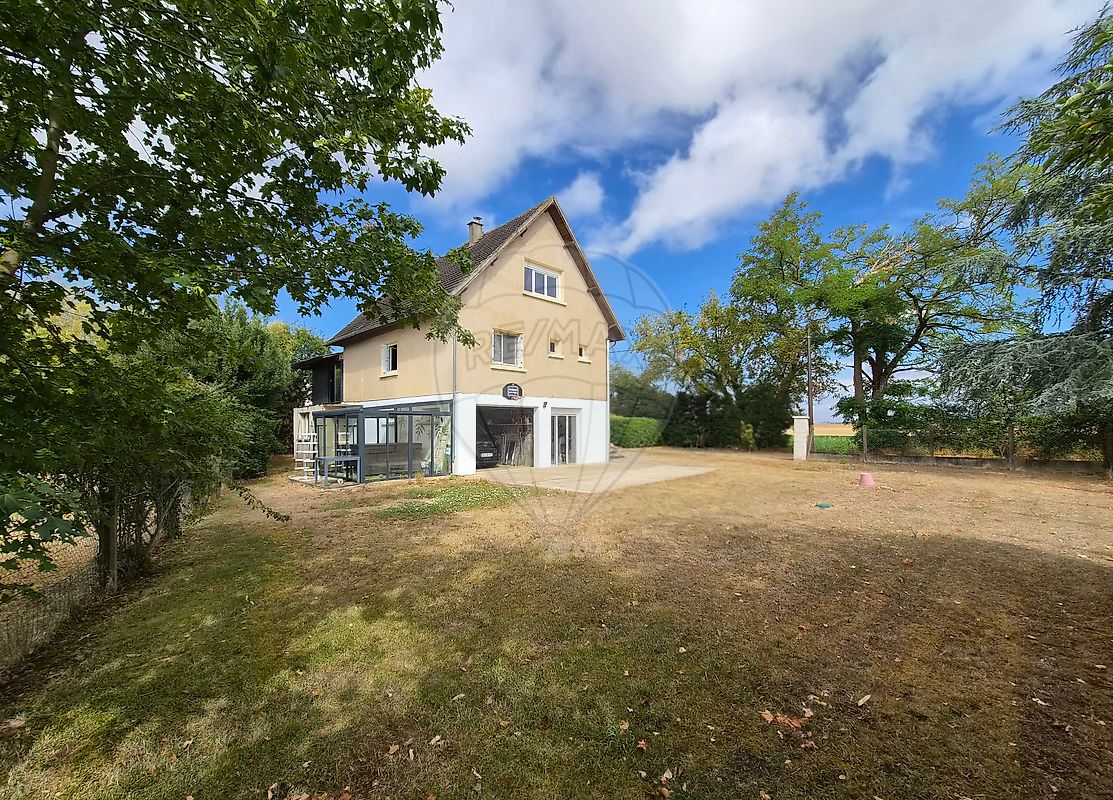 Maison 121 m² · à Suilly-la-Tour · 121 m² · 155 900 €