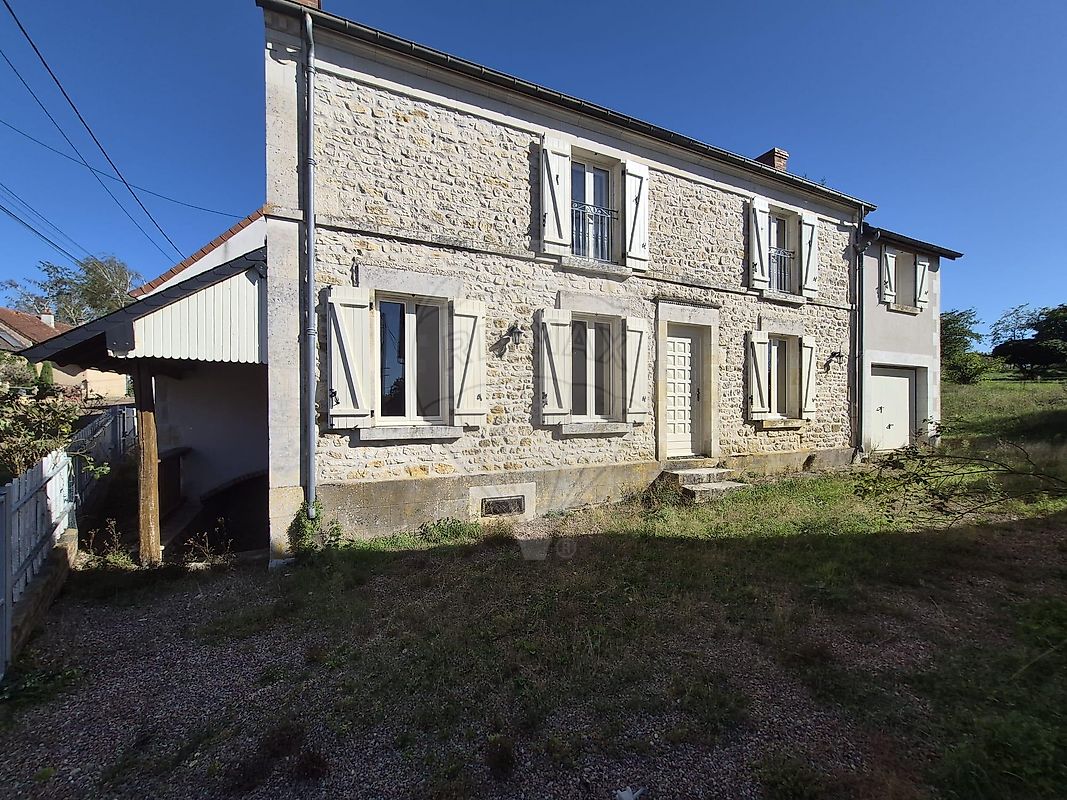 Maison 4 pièces 83 m² · à Bulcy · 83 m² · 125 000 €