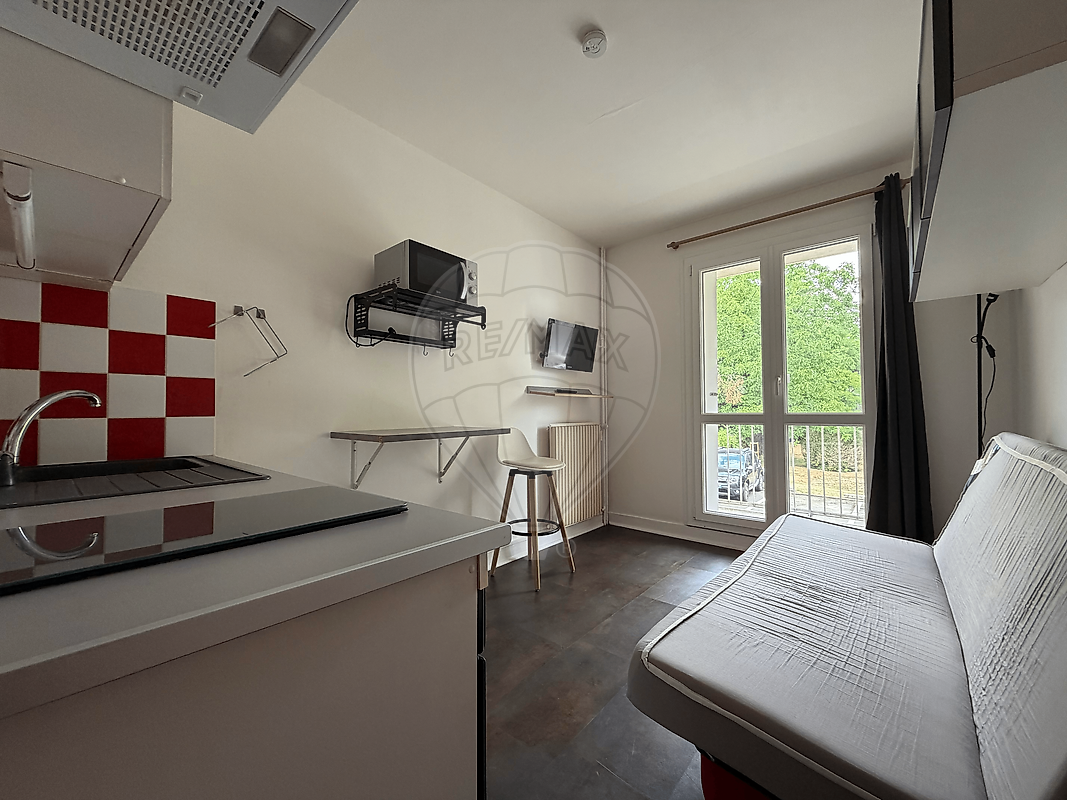 Appartement 1 pièce 13 m² · à Cosne-Cours-sur-Loire · 13 m² · 29 000 €