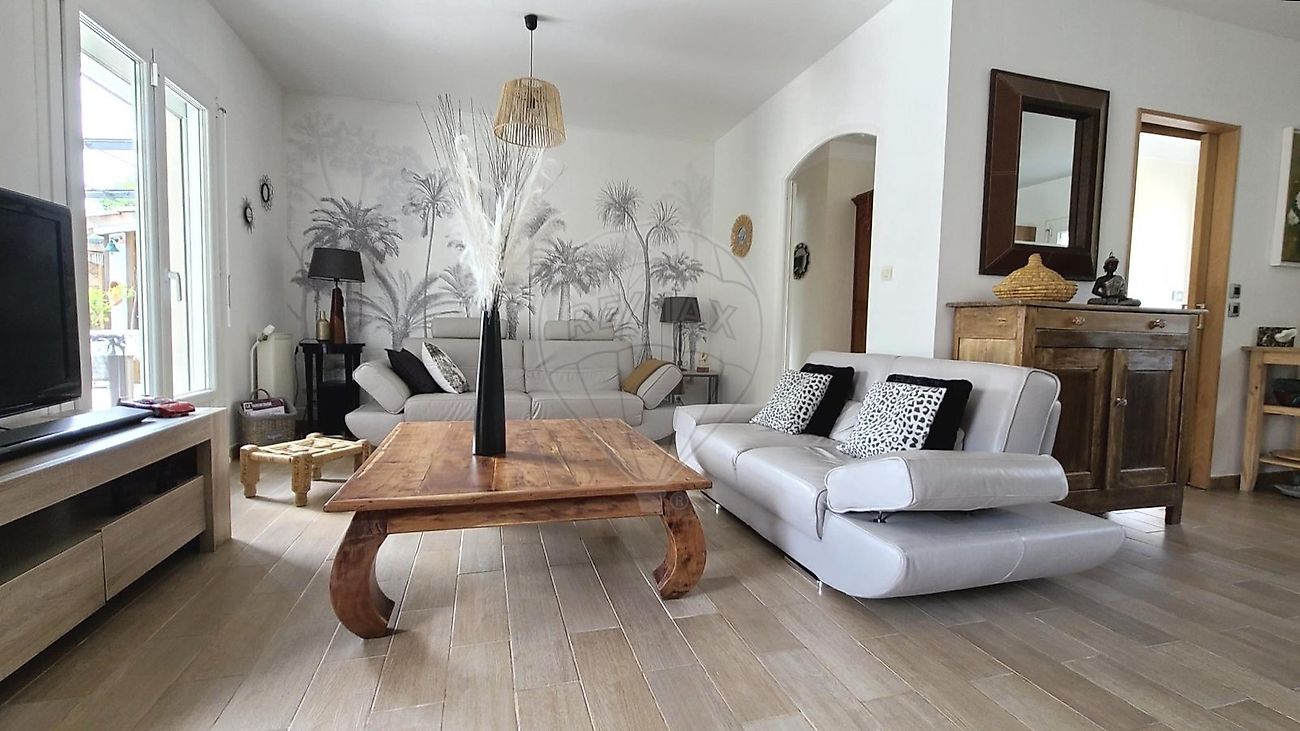 Maison à vendre , 6 pièces - Saint-Jean-d'Illac 33127