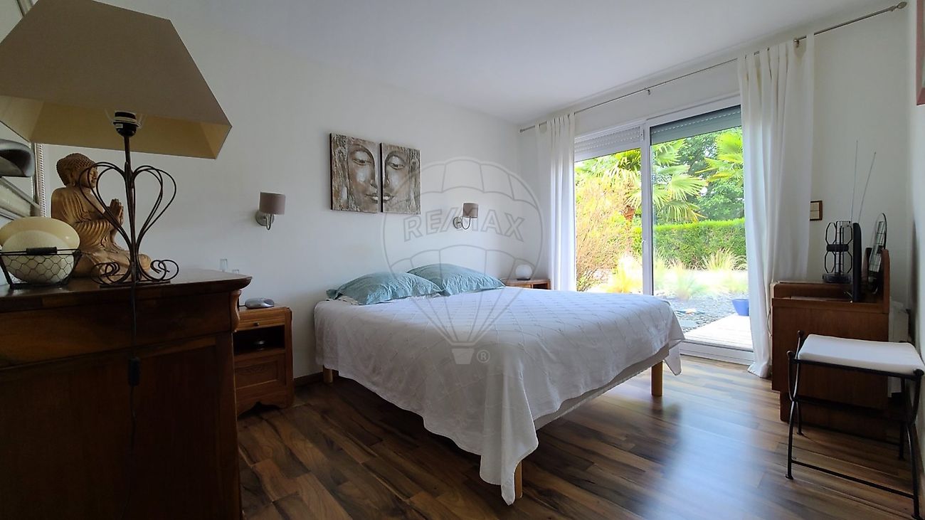 Maison à vendre , 6 pièces - Saint-Jean-d'Illac 33127