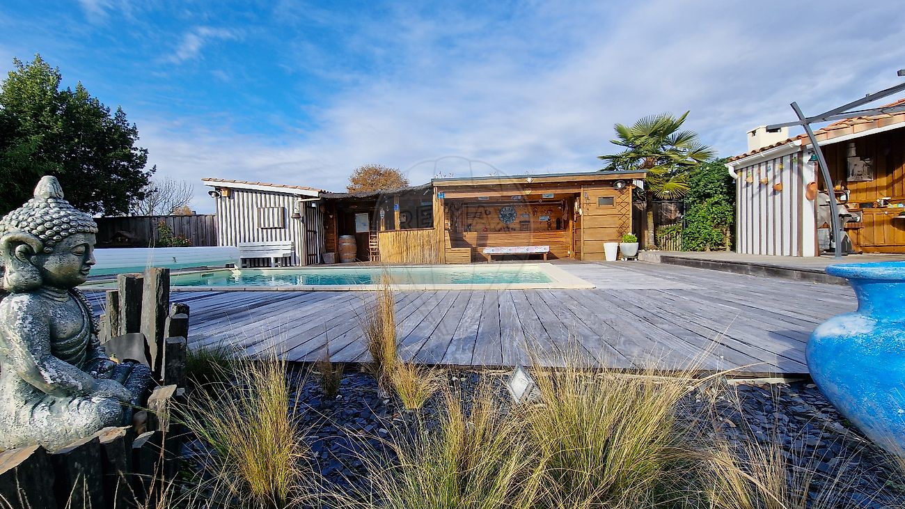 Maison à vendre , 6 pièces - Saint-Jean-d'Illac 33127