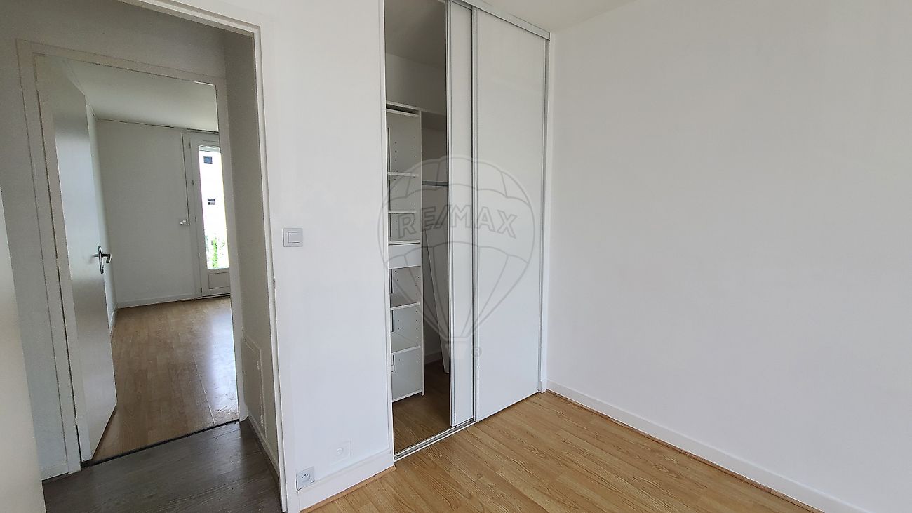 Appartement à vendre , 4 pièces - Villenave-d'Ornon 33140
